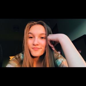 Meet your Posher, Emmalise